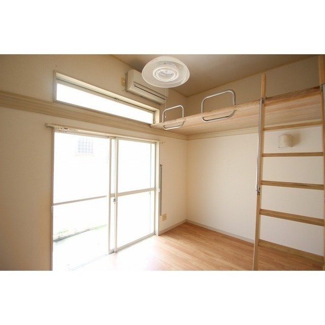 居室・リビング　ロフト付き