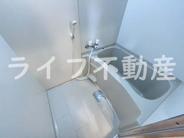 バス・シャワールーム　お風呂です