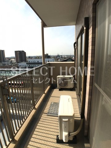 バルコニー　落ち着いた時間を過ごせるバルコニーです