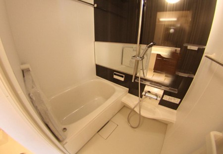 バス・シャワールーム　日々の疲れを癒すお風呂付です