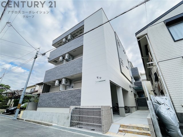 建物外観　オートロック付きでセキュリティ安心♪