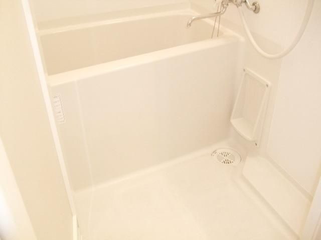 バス・シャワールーム　お風呂でゆったり