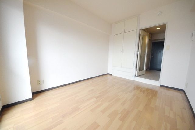 その他部屋・スペース　★大容量収納付きの居室です★