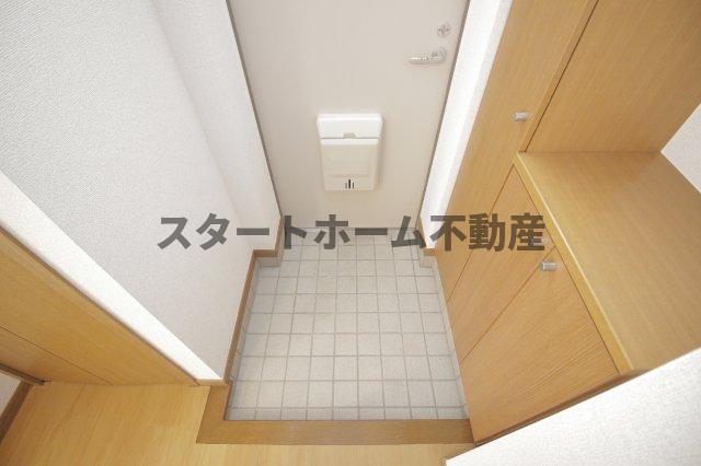 玄関　シンプルで使いやすい玄関です