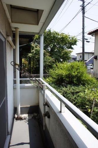 バルコニー　これなら沢山干せますね。