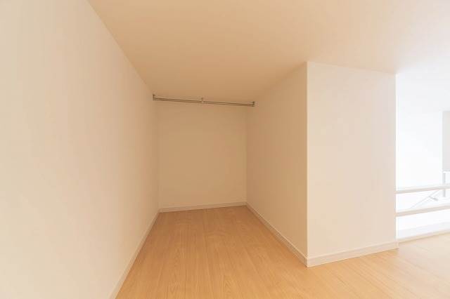 その他　ロフトの奥も収納できます