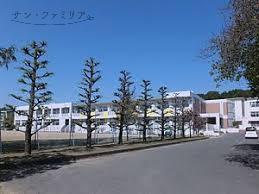 中学校　豊川市立一宮中学校（中学校）まで2312m