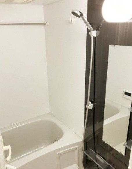 バス・シャワールーム　※別部屋参考写真