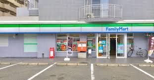 コンビニ　ファミリーマート 博多吉塚7丁目店（コンビニ）まで476m