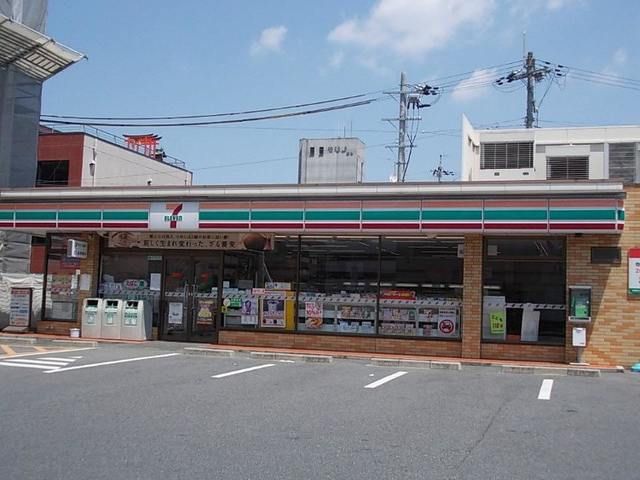 コンビニ　セブンイレブン草津若竹店（コンビニ）まで576m