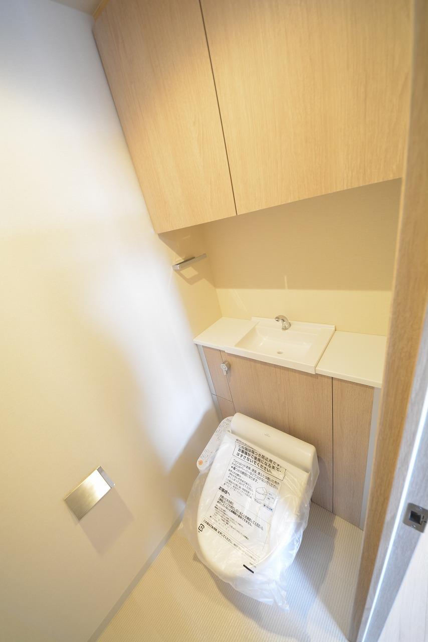 トイレ　プラウドタワー安堂寺　ウォシュレット付き