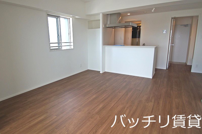 居室・リビング　※同マンション別部屋写真の為、現状優先。