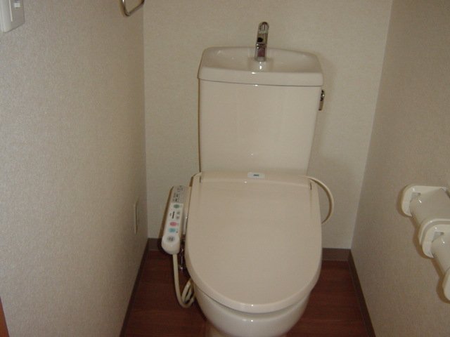 トイレ　シャワー付トイレ