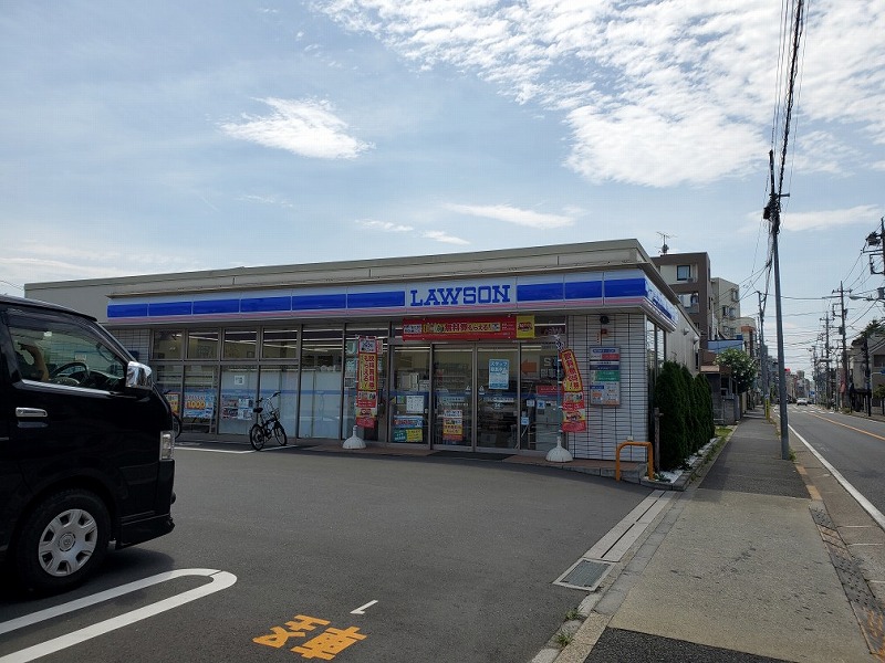 コンビニ　ローソン武蔵野西久保三丁目店（コンビニ）まで210m