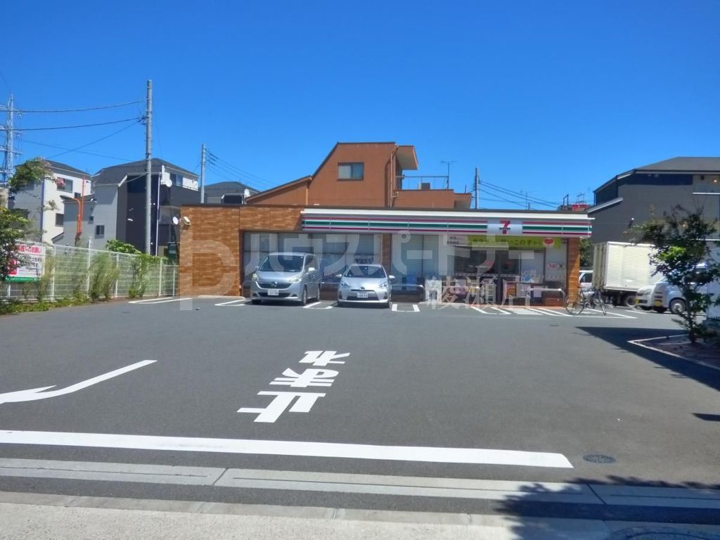コンビニ　セブンイレブン足立青井5丁目店（コンビニ）まで380m