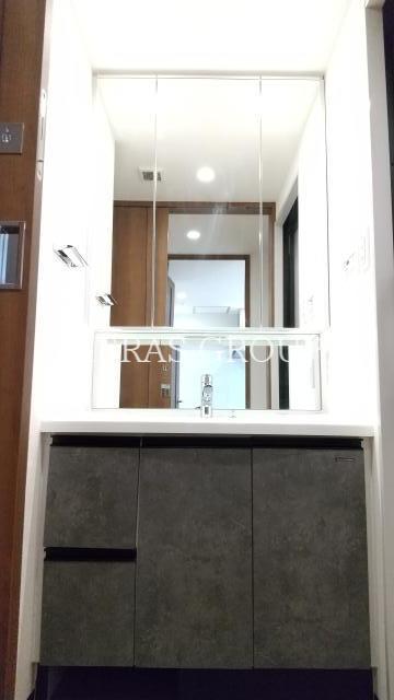 洗面設備　同タイプ