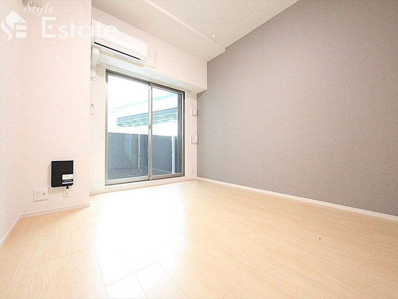 居室・リビング　内装