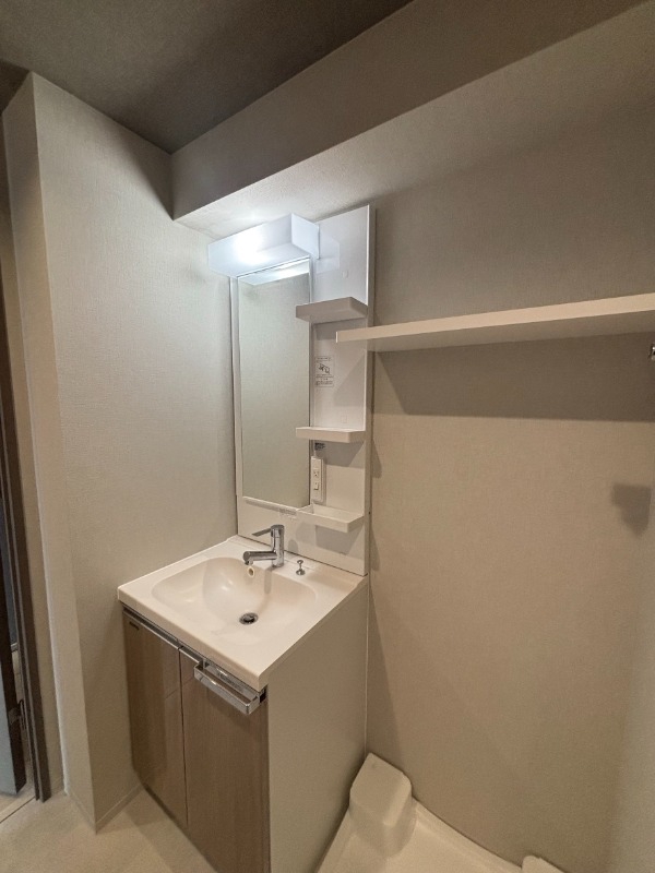 洗面設備　同仕様