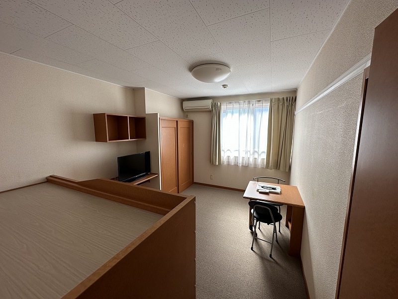 居室・リビング　同タイプ物件の為、形状や間取寸法、色調等が実際とは異なります