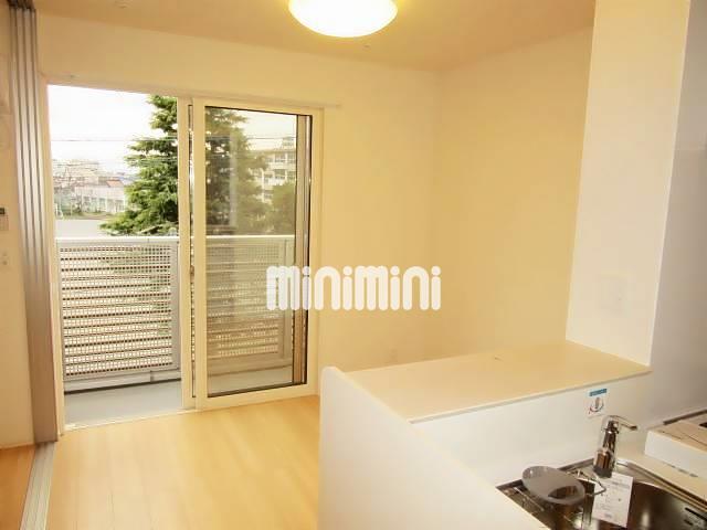 居室・リビング　キッチンからの目線です