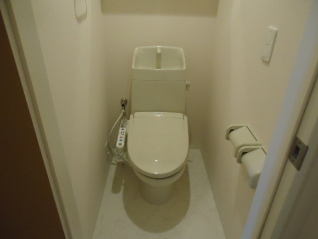 トイレ　シャワー付トイレ