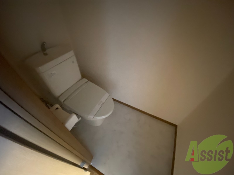 トイレ　トイレはウォシュレット機能付きで、快適にお過ごしいただけます