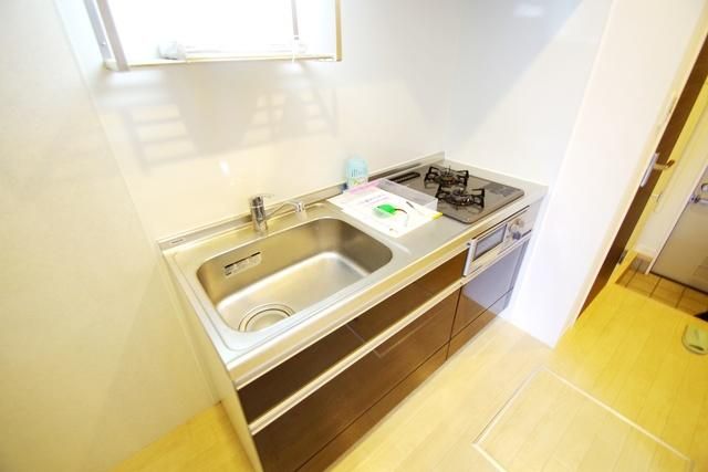 キッチン　★　システムキッチンです　★