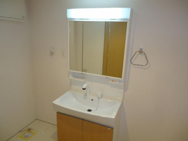 洗面設備　洗髪洗面化粧台