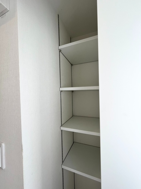 玄関　シューズボックスあります