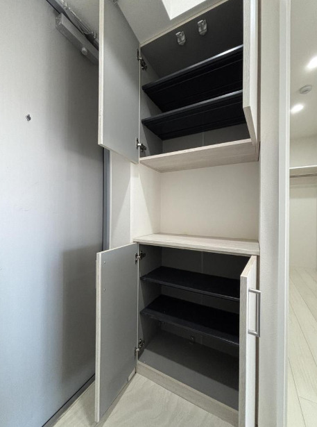 玄関　エルベコート梅田ウエスト　玄関