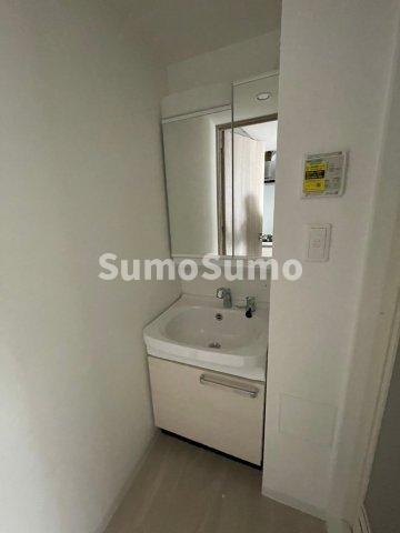 洗面設備　独立洗面台で身支度をすべて済ませてしまいましょう