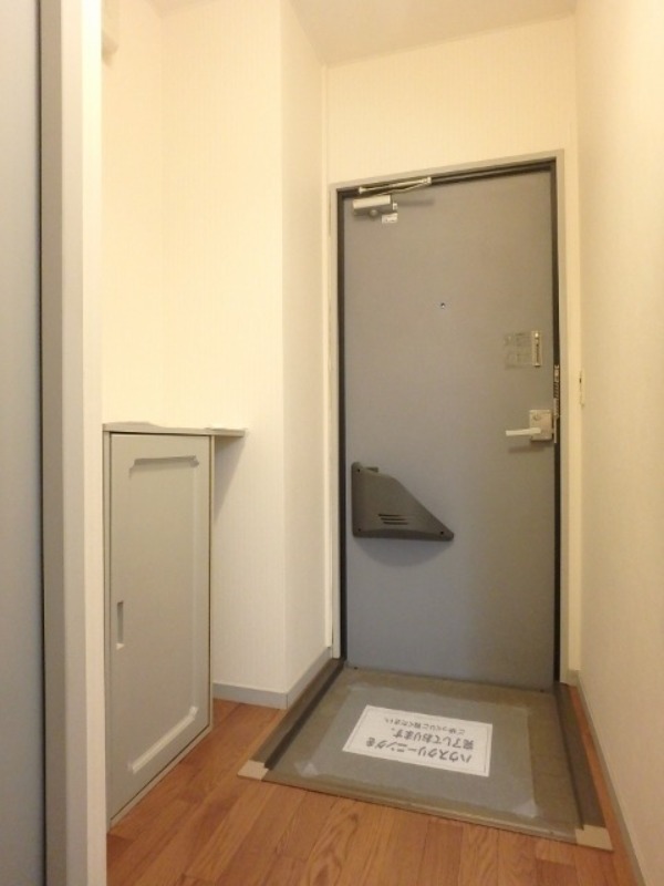 玄関　図面と現状に相違がある場合には現状を優先