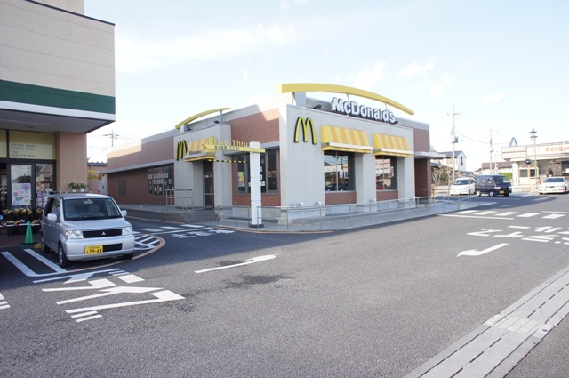 飲食店　マクドナルド（飲食店）まで730m