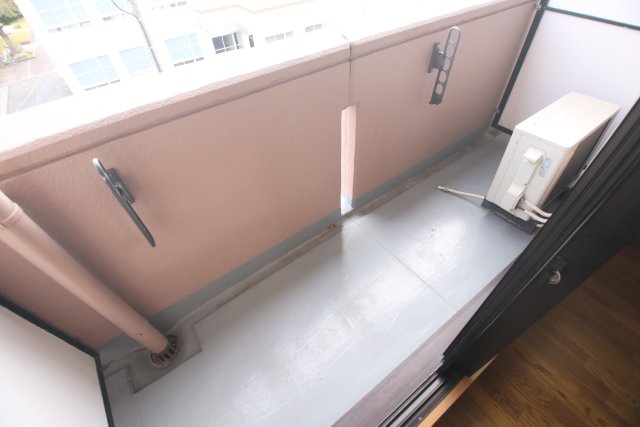 バルコニー　※別室の参考写真の為、現況優先です。