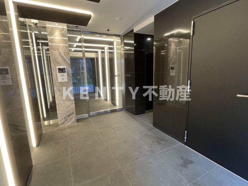 エントランス　清潔なエントランスです