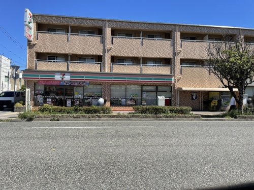 コンビニ　セブンイレブン 西宮甲子園八番町店（コンビニ）まで566m
