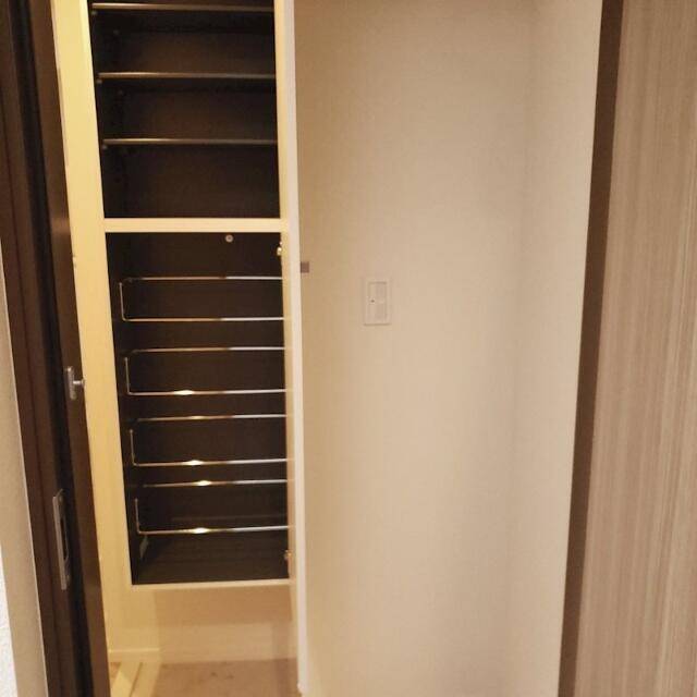 その他　フローリングです！