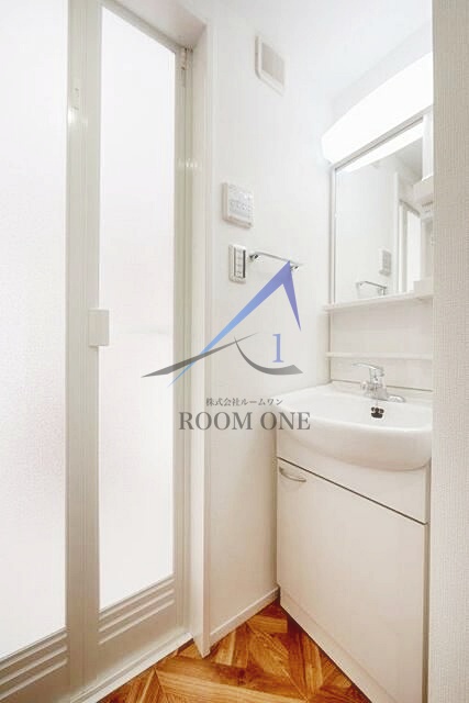 洗面設備　洗面台です。