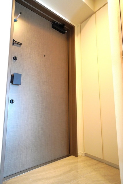 玄関　※写真は同タイプ住戸です。