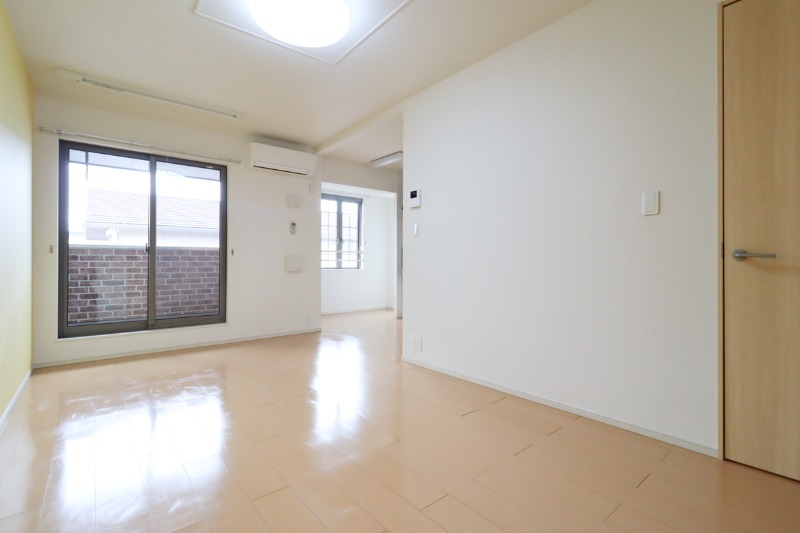 居室・リビング　図面と現状に相違がある場合には現状を優先