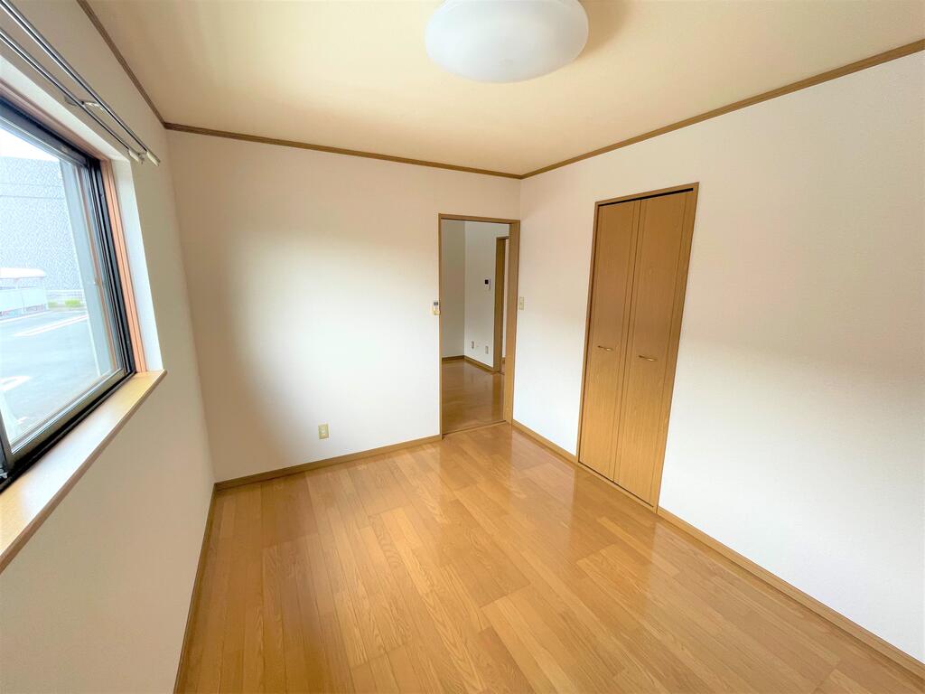 平川借家の居間写真