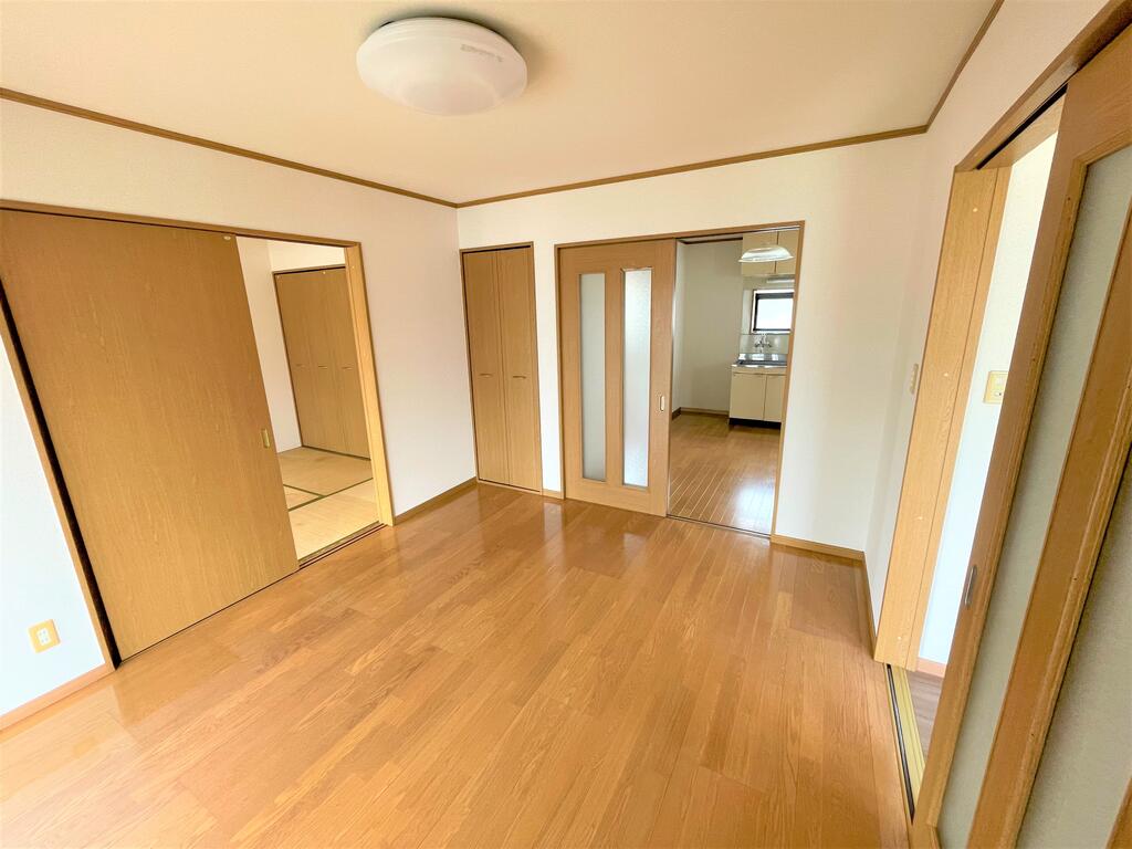 平川借家の居間写真