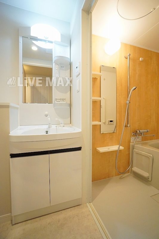 洗面設備　※同マンション参考写真