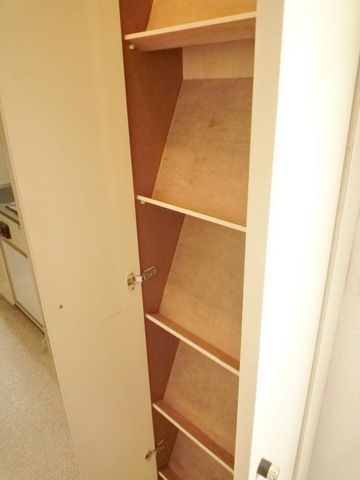 玄関　★下駄箱付★