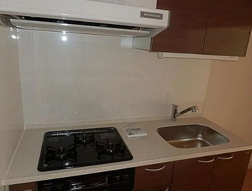 キッチン　別部屋の写真を使用しております。