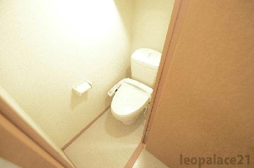 トイレ　同タイプの物件写真です