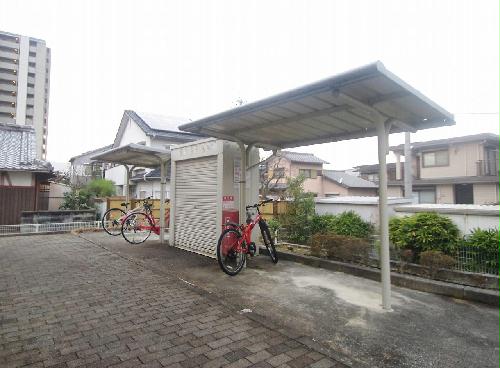 その他共有部分　屋根付駐輪場　二基設置