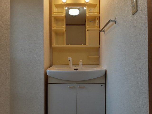 洗面設備　広い洗面スペース