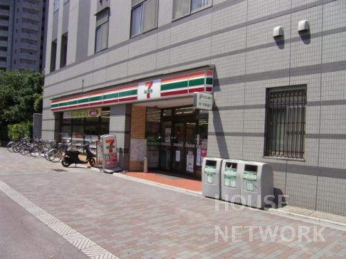 コンビニ　セブンイレブン京都堀川松原店（コンビニ）まで272m