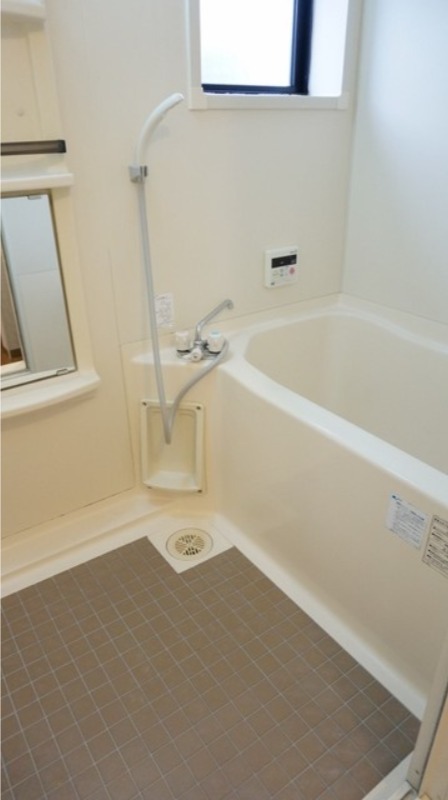 バス・シャワールーム　図面と現状に相違がある場合には現状を優先